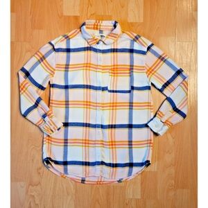 BUNDLE & SAVE Old Navy boyfriend plaid shirt